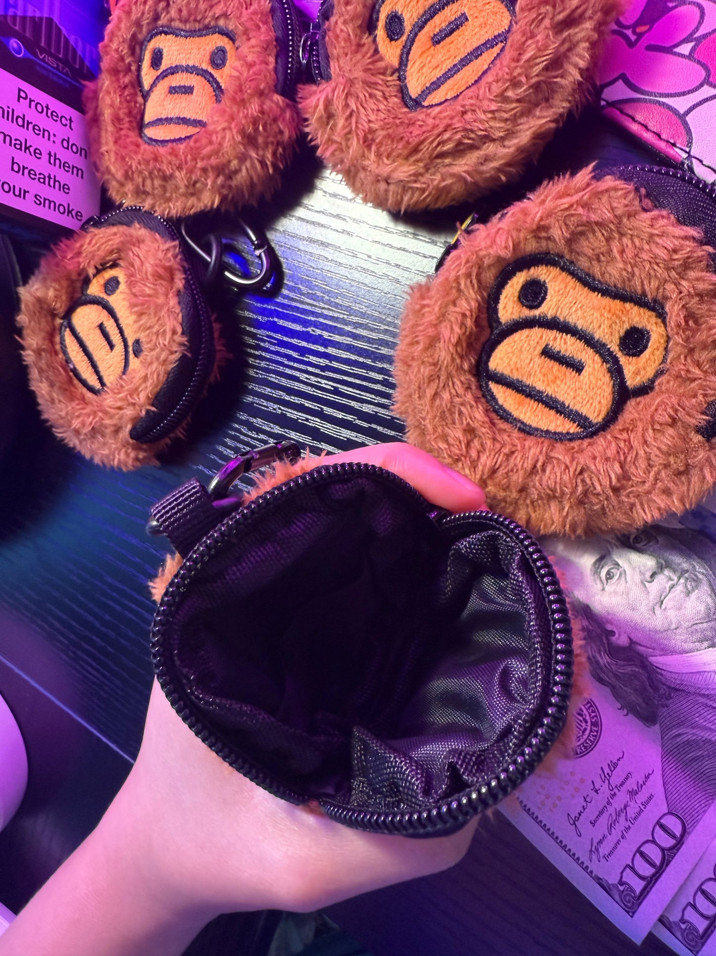 Coin pouch.